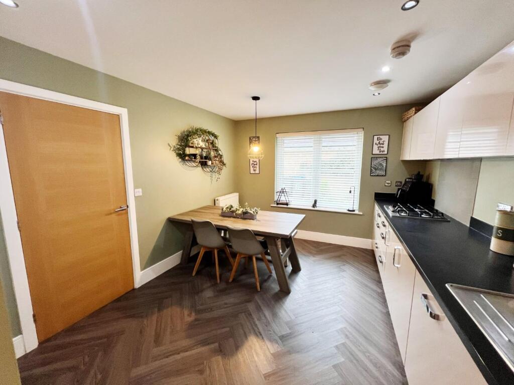 Kitchen / Diner