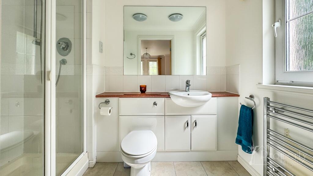 En-suite.
