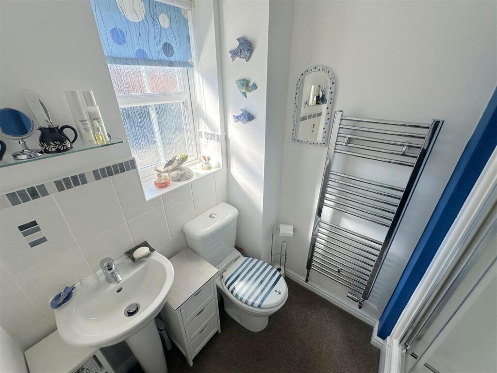 En Suite Shower Room