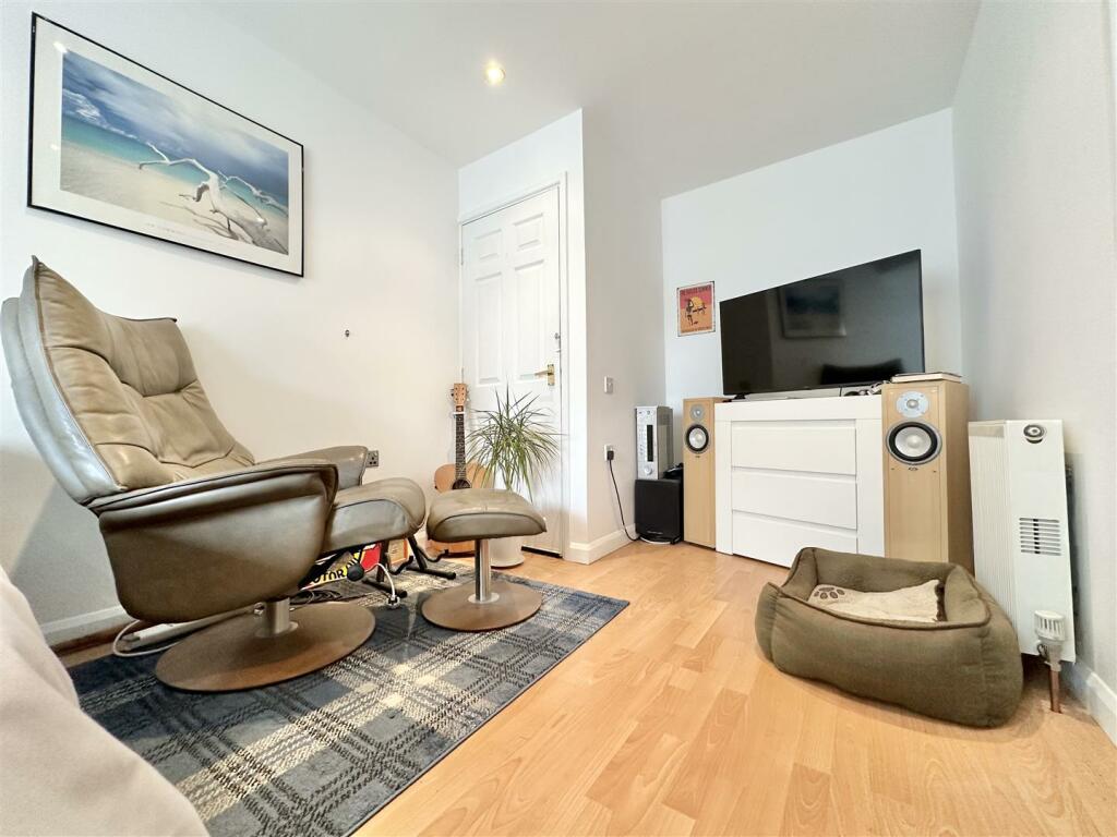 RECEPTION ROOM / BEDROOM FIVE