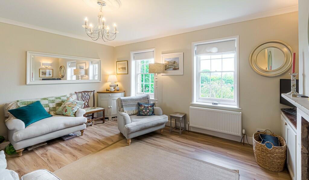 Sitting  room    ...