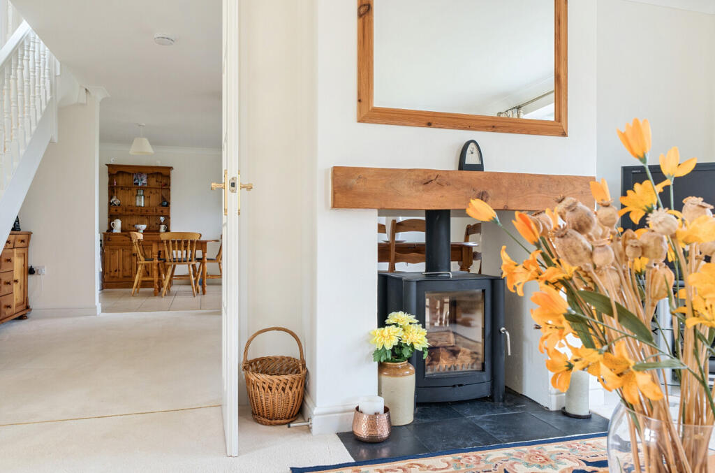 1316234-19-686294...