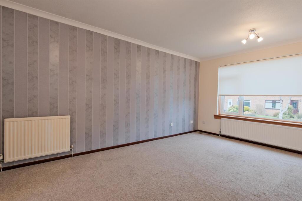 011-18 Hemmingen Court Carluke, Lanarkshire, ML8 5