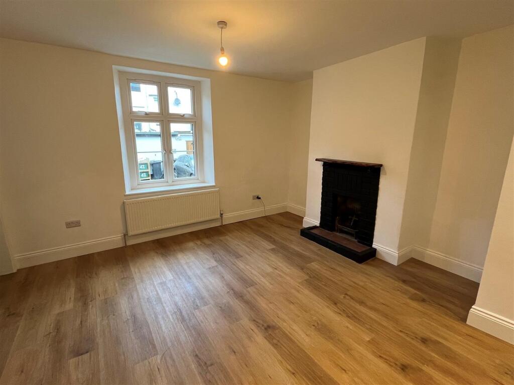 Lounge Area.jpg