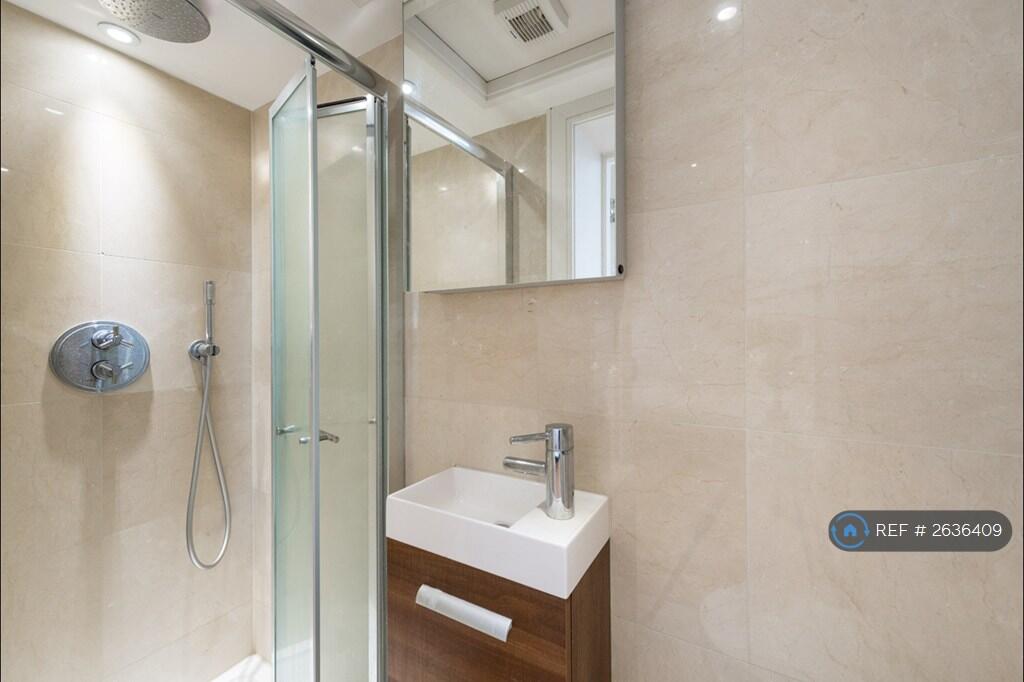 Private Bathroom - Ensuite