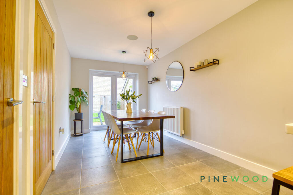 Kitchen / Dining Room