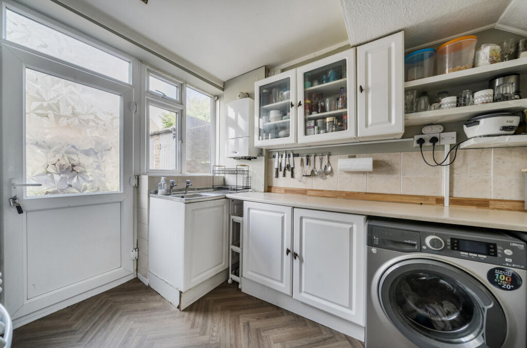 1314918-11-6890e0...