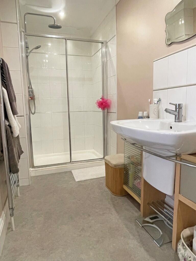 En-Suite Shower/WC