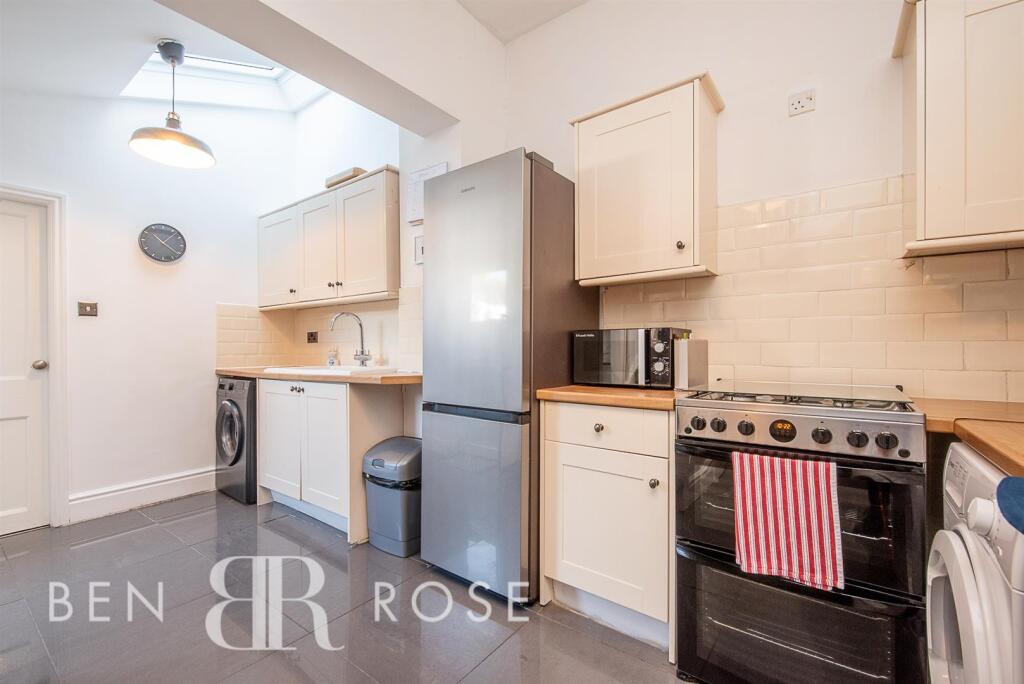 Kitchen/Utility Room