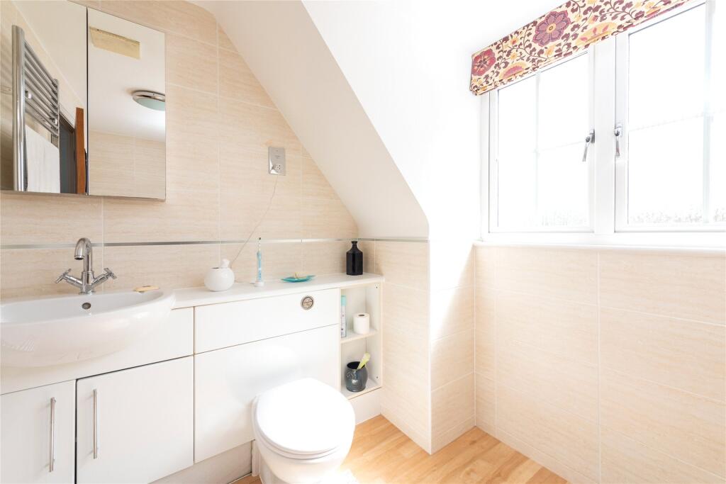 En Suite Bathroom