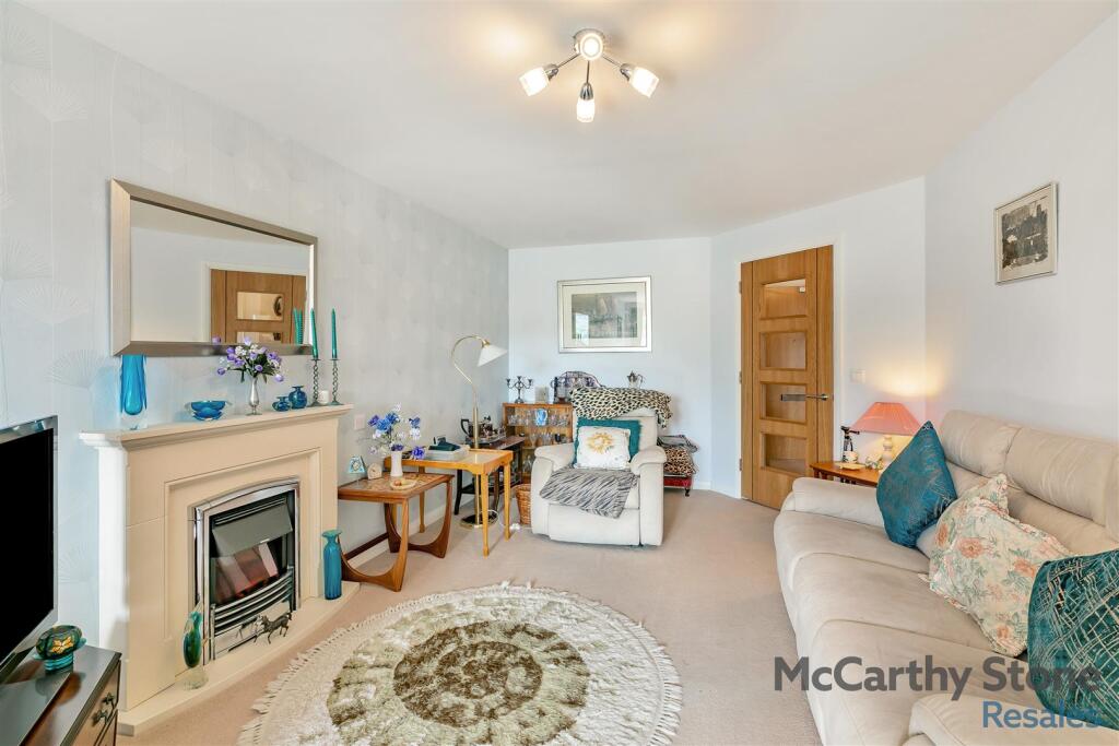 8659918-interior08.jpg