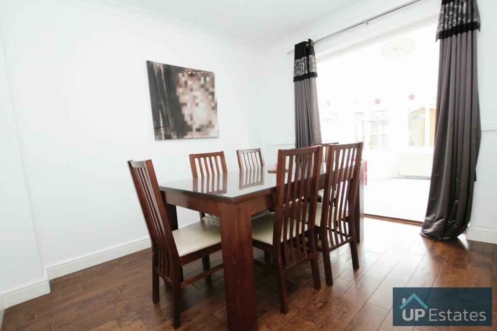 Dining Room.JPG