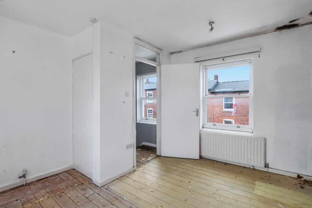 39 Coronation Street, Macclesfield, Cheshire, SK11 7PQ