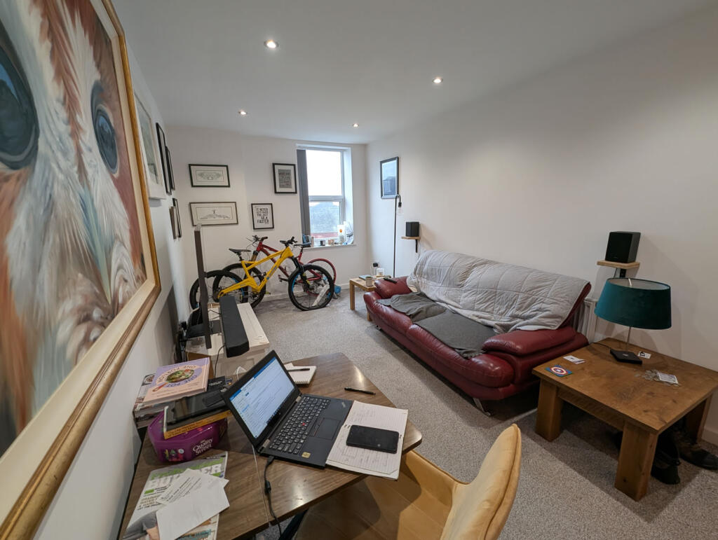 SMNERHSE73737326-01-2025__11-21-58_PXL_20250126...