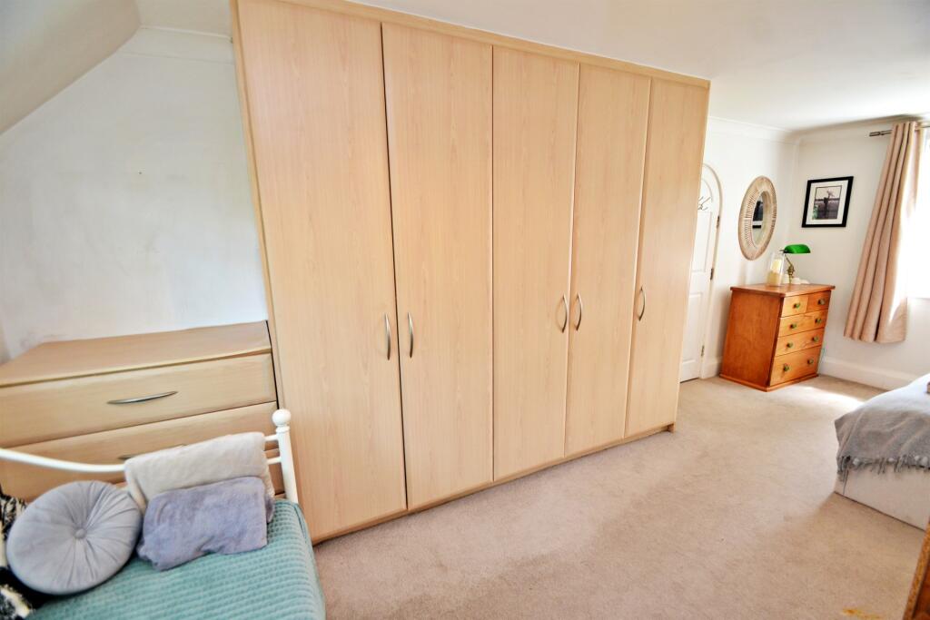 Dressing Area in Bed