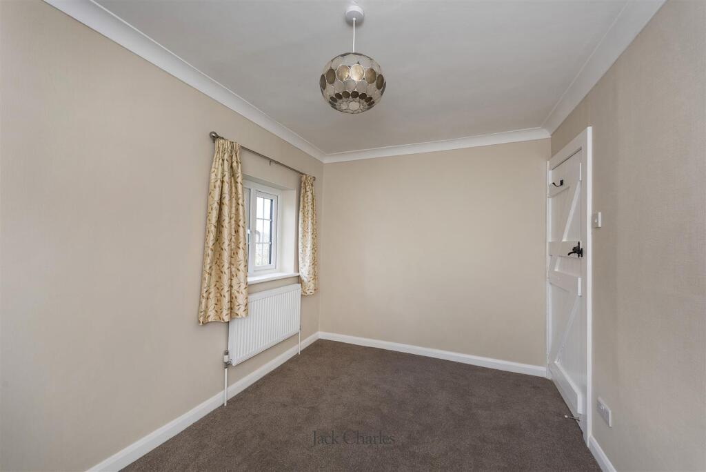 4 Stone Cottages, TN3 8LF 007.jpg