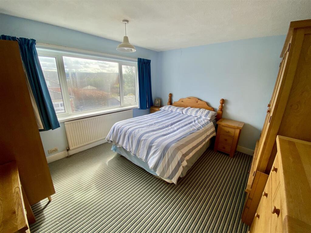 Bramleys Estate Agents - 67 West Royd Avenue - Mir