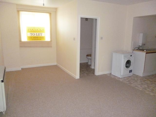 STUDIO ROOM