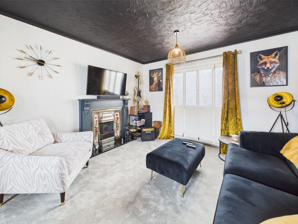 Living Room/Dining Room