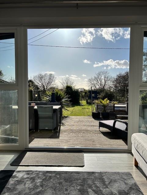 outside 1.jpg