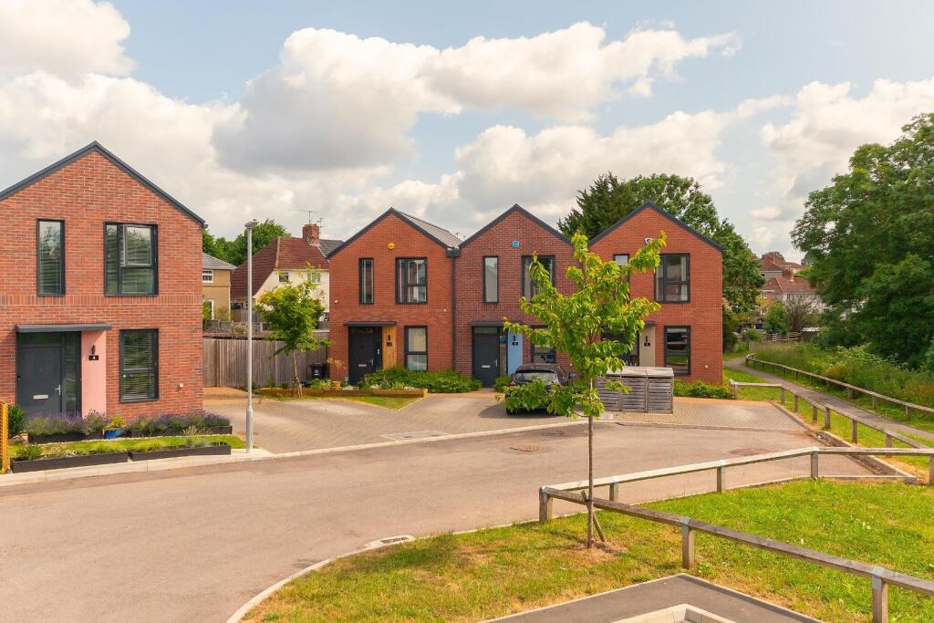 0L1WKE - External A.jpg