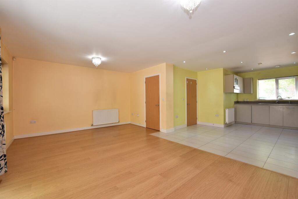 Lounge/Kitchen /Dining Room