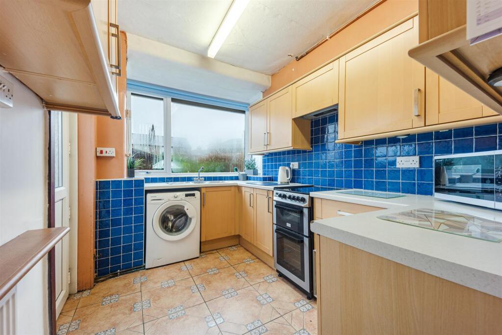 143 Portico Lane kitchen.jpg