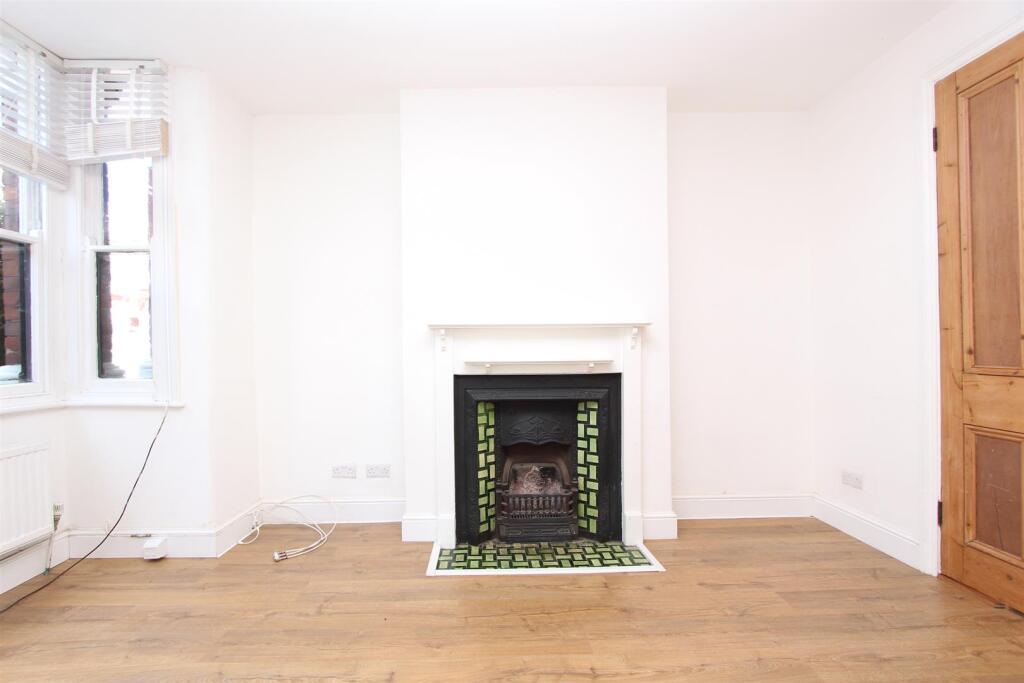 St. Margaret's Avenue, N15