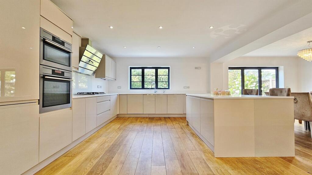Kitchen/Family Room