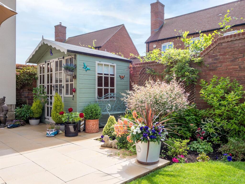 10 Shottery Green-29.jpg