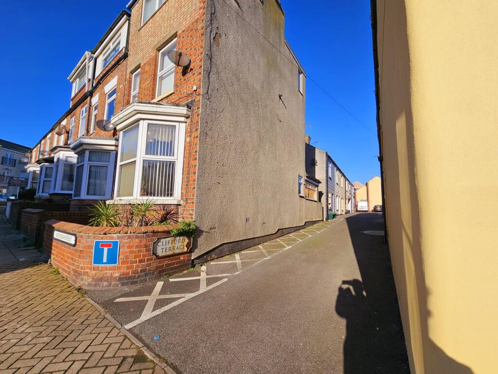 64e0b71a-bee0-4fc5-922b-3914f9bf63b4