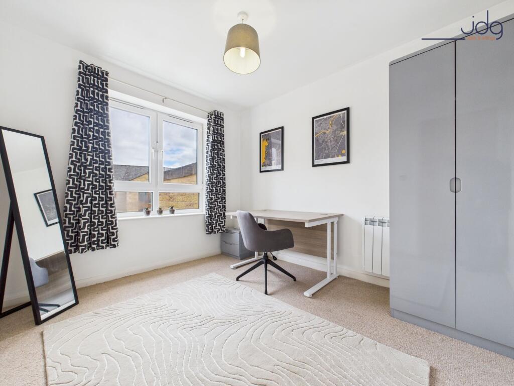 Office/Single Bedroom