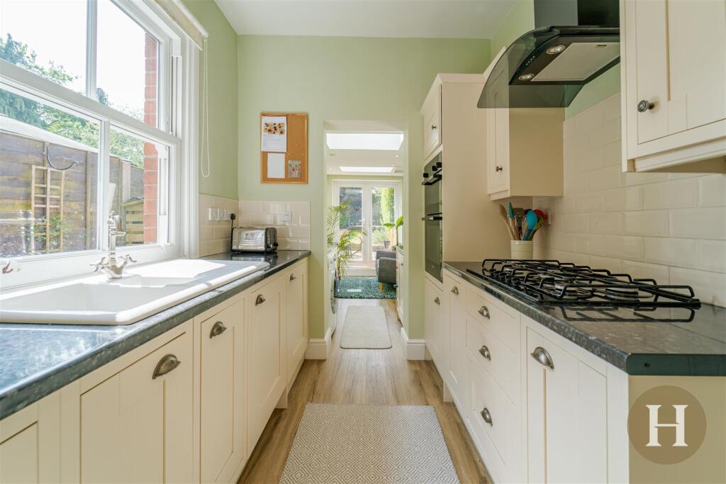 Hadleigh Estate Agents-14.jpg