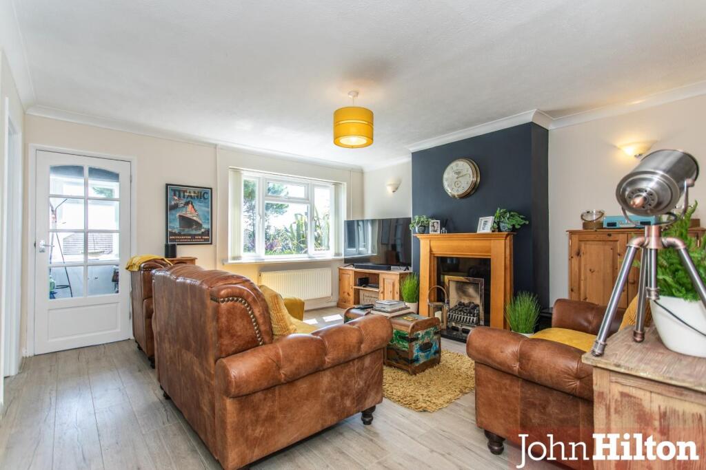 Oaklands Avenue22.jpg