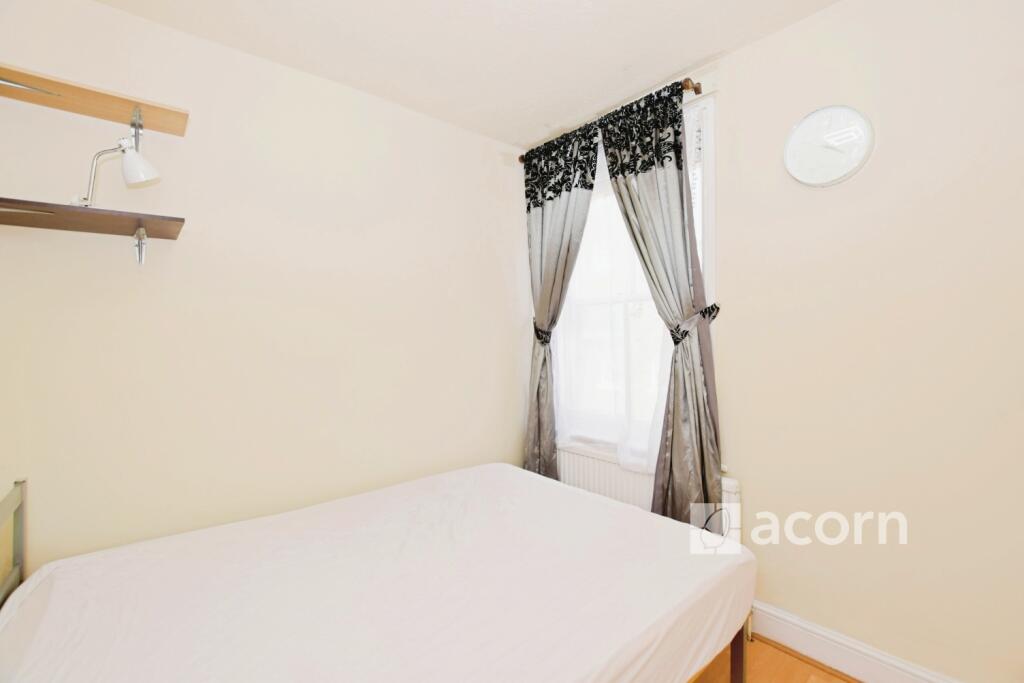 Bedroom (2)