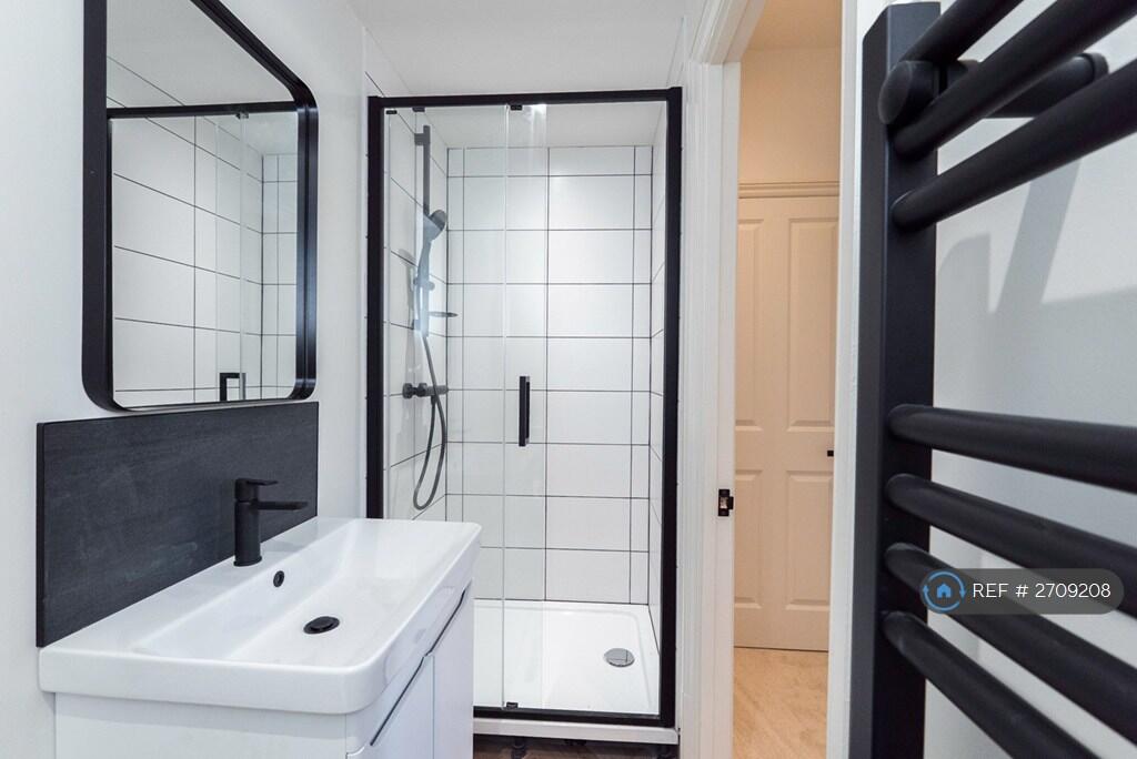 First Floor Bedroom Ensuite