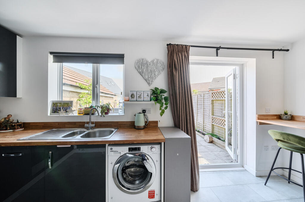 1298691-1-683742a...