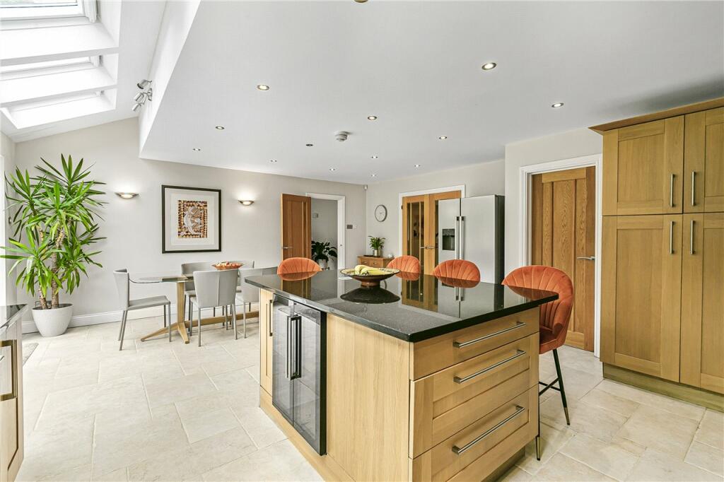 Kitchen/Dining