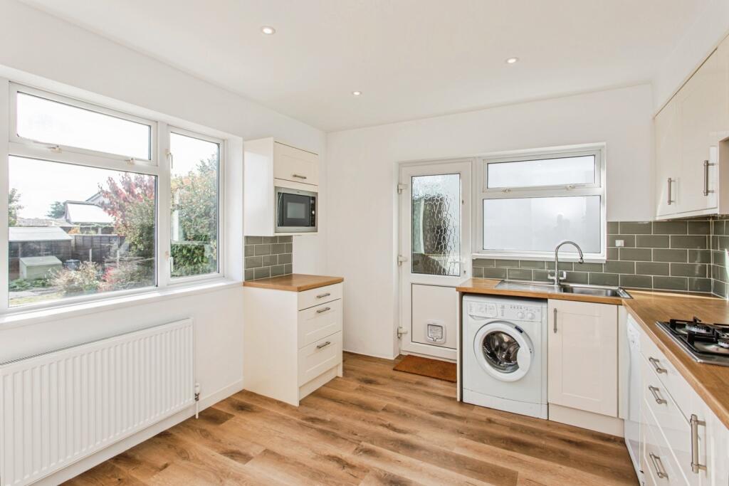 Kitchen/Breakfast Rm