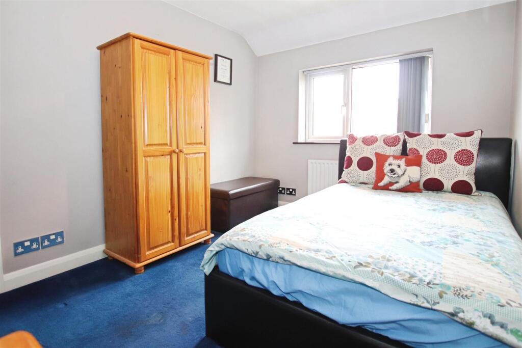 BEDROOM TWO (REAR)