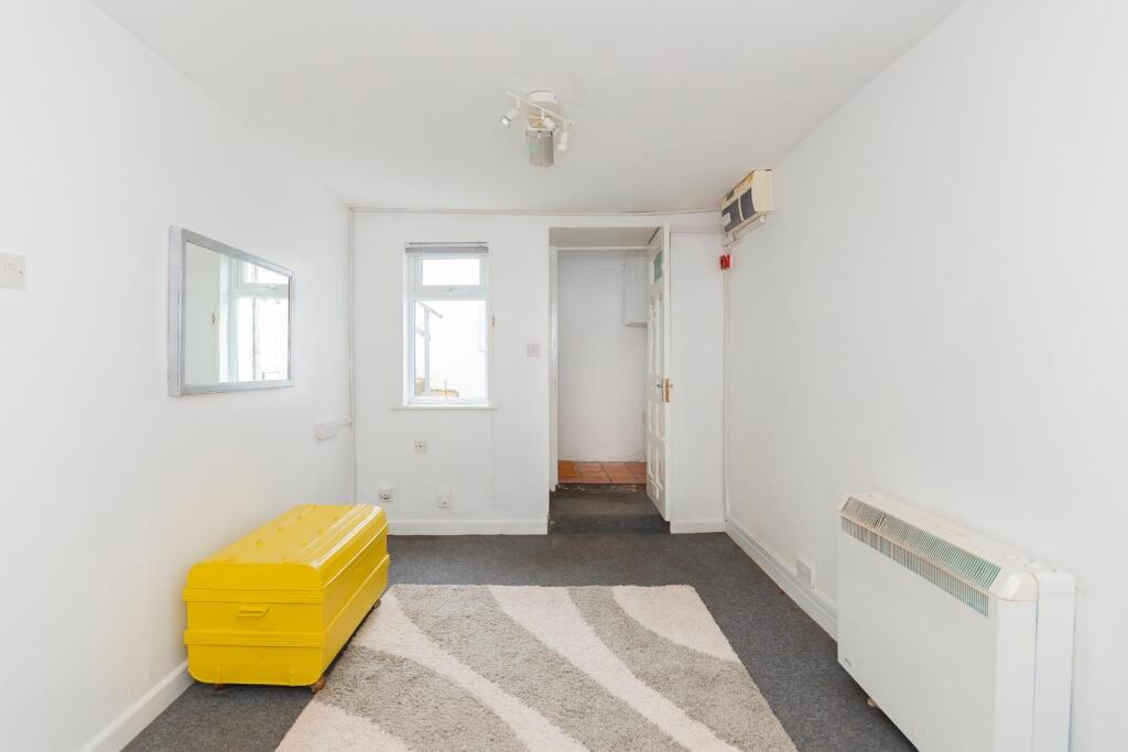 DAORSEKULTSA36FG - Reception B.jpg