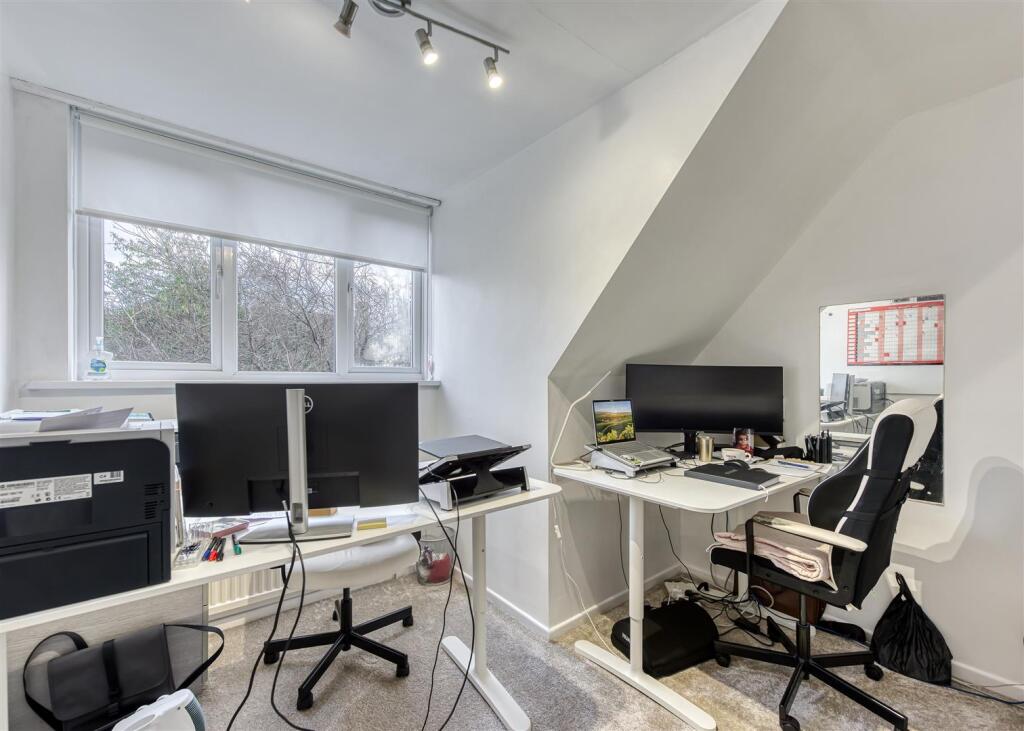 27 Mount Road-FEB25-bed4.jpg