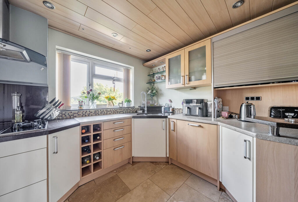 1298806-13-6839e6...