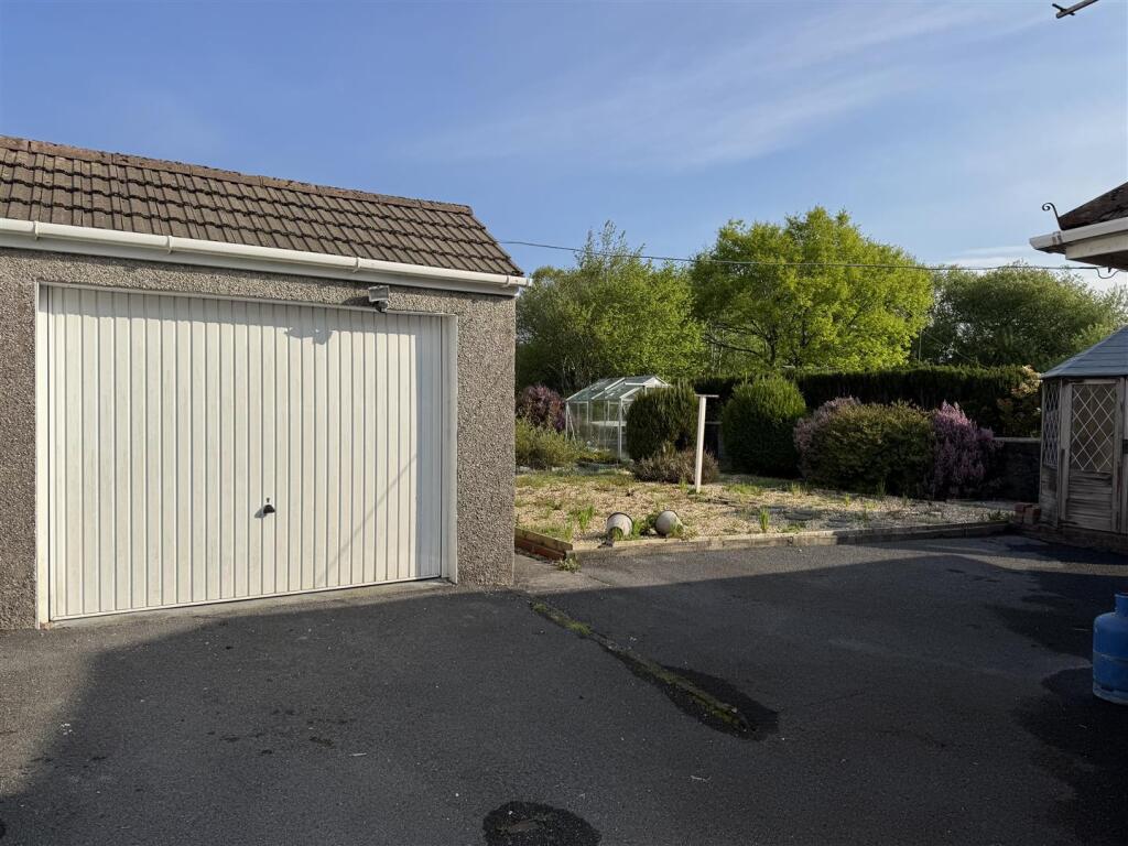 Single Car Garage