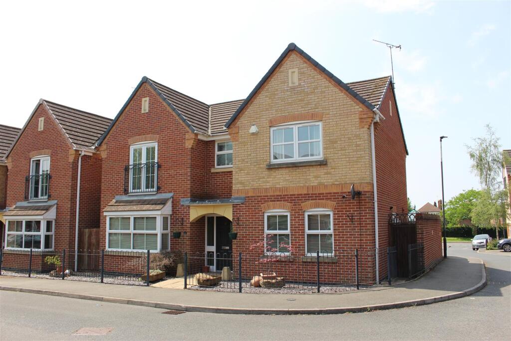 Ferncroft Walk, Chellaston, Derby