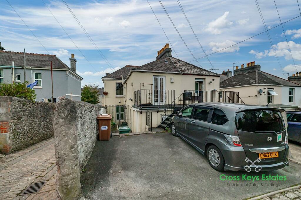 Gardens &amp; Driveway