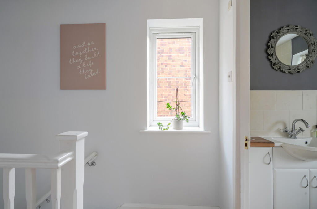 1384751-16-692970...