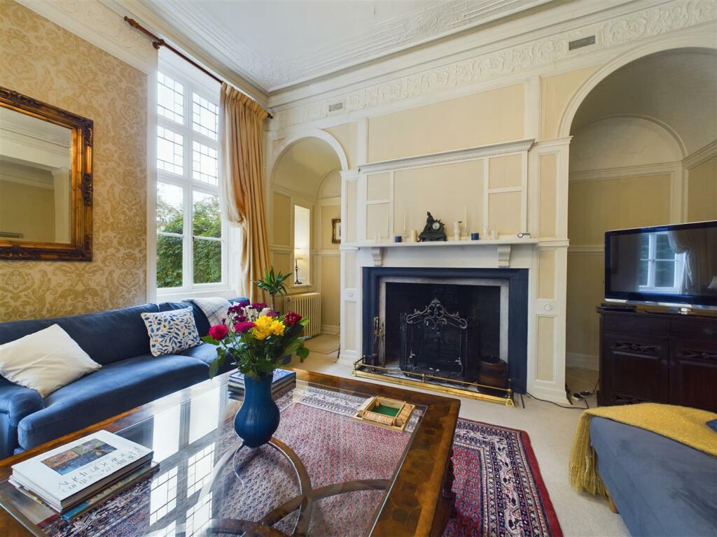 DRAWING ROOM