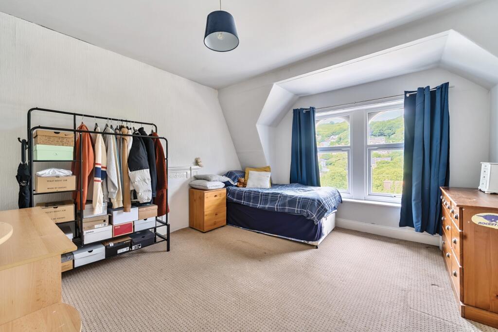 1310281-2-684c2207590ea