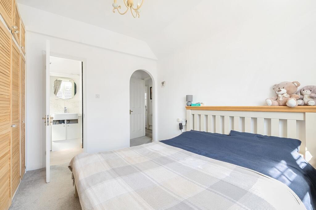 1318103-4-686e979d24ddd